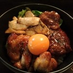 和バル 結屋 - 鳥の照り焼きと砂肝のハンバーグ丼