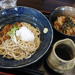 二八蕎麦 又六 - ぶっかけ　なめこ蕎麦800円、舞茸ごはん200円