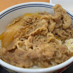 Yoshinoya - 朝牛セット小盛 499円。