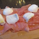 ピッツェリア オステリア カポ - オリーブオイル一回し