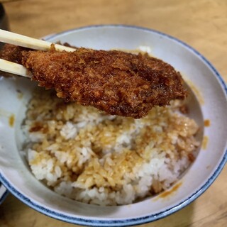 安田屋 - ご飯にも甘〜いソースが！