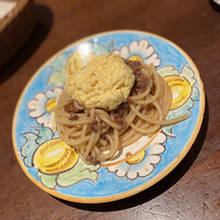 フィーコディンディア - ハーフパスタ:コク旨ミートソース　チーズ入りスクランブルドエッグ乗せ