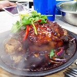 大中華飯店 - 鐵板黑椒豬手