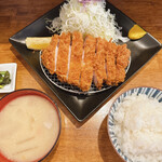 とんかつ檍のカレー屋 いっぺこっぺ - 