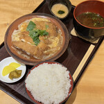 Shimbashi Hideya - カツ鍋定食1000円ライス大盛サービス