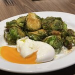 Deep-fried Brussels sprouts topped with Italian mullet