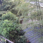 エルルカン・ビス - 階段から見たお店の外観