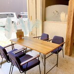 Sizenn Syoku Cafe&Bar Yurari - 4人掛けテーブル席です。