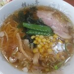 Yoko Chan Tei - 普通美味的醬油拉麵。