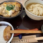 純愛うどん なでしこ - ひやかけうどん（小サイズ）・カツ丼（ご飯少なめ）