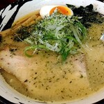 俺の中華たなか家 - 「チャーシュー」側からパチリ♯　後程スープの熱でトロトロ♪ホロホロ♬に(^_-)-☆