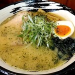 俺の中華たなか家 - 「辛味噌ラーメン」着丼＼(^o^)／　パンチ☆のある味噌スープの香りが拡がります♬