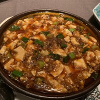 華都飯店 OsakaMetro本町ビル店 - 華都の麻婆豆腐