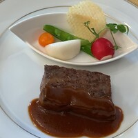 綱町三井倶楽部 - 