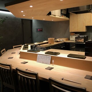 A modern Japanese space that you want to visit with your loved ones. Providing a memorable moment