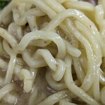 麺屋 よしすけ - 麺はこんな感じ
      行徳のラーメン店では
      2軒しか使ってない浅草開化楼