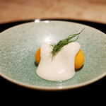 膳処末富 - ●ほおずきの白和え
      愛知の食用のほおずき。