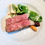 La Brianza - サカエヤさんの熟成サーロイン炭火焼き檜の香り←ここ超!!大切。檜の香りがいいのよ～ 他でいただく炭火焼きがいつも物足りないのはこれがないからのようにこの頃思うの。美味しくて大切に大切にいただきました♡