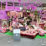 La Brianza - お店へ向かう途中で見かけたヒルズのオブジェ。