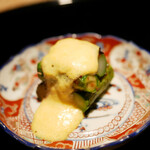 膳処末富 - アスパラガスの一つひとつは瑞々しさに乗せて膨らむ薪の薫香、奥深くに忍ばせた味噌の色濃いコクがソースに深みを出してふくよかな味わいに！ 言葉に詰まるほど美味い！