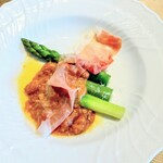 La Brianza - 北海道ジェットファームアスパラガスフランス産生ハム豆のスープ。何かのイベント貸し切り会で出ていたの私もいただけた♪(*^^*)何だか特別感☆たぶんイベント用に作ってないと思うし関係ないけどいいの(笑)