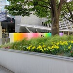 La Brianza - お店へ向かう途中で見かけたヒルズのオブジェ。