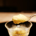 膳処末富 - ジュレの爽やかな旨味に包まれたとうもろこしの奥深い甘み。 口をすっきりと整えるように味覚をアイドリングさせる。