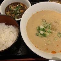 海皇 大阪堂島店 - ゴマラーメンセット