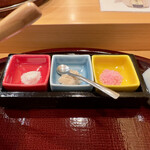 天麩羅 四季彩 村松 - ご主人ご厳選した3種類の塩。全て最高でした。