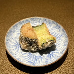 日本料理FUJI - ズッキーニ史上最高か！
      程よい塩味の効いた衣に、瑞々しいズッキーニ。
      こういう合間の料理すら、まったく手抜きナシなのが、ゲストを虜にする理由のひとつ。