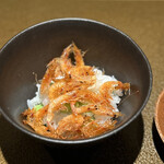 日本料理FUJI - 華やか〜♪
      春はもう終わりでしょうね。次は秋。
      濃厚な旨味の充実ぶりは、一口で目を見張ります！