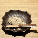 日本料理FUJI - 和菓子屋さんでも貴重になってきているという本蕨。
      すべて、美味しゅうございました(^^)