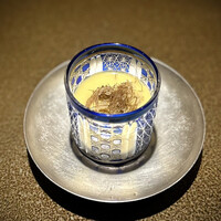 日本料理FUJI - 吉田町の玉蜀黍の摺流し。
                    糖度20ですって！ちよっと、玉蜀黍の枠を飛び出した甘さ美味しさです。
                    これがイントロだもんなぁ。