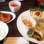 カフェドからん - 料理写真:週替わりランチ(メイン ハンバーグ)