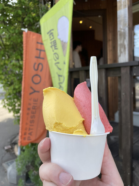 YOSHI YOSHI - Hassamu Minami/Gelato, Ice cream | Tabelog