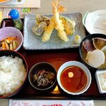 和食レストランとんでん - ランチ一汁三菜天ぷら盛合せ 1,309円