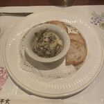 狐狸庵 - ☆エスカルゴとキノコのクリーム煮
      クリームに出汁が効いていてウマウマです♡