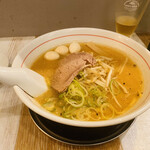 Ramen To Osake Yonaki - 麹味噌ラーメン+うずら卵トッピング