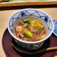 鮨 四心 - ホタルイカとウルイの茶碗蒸し