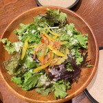 山本のハンバーグ - グリーンサラダは食べた。フツーに美味い