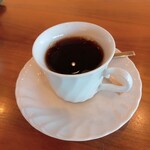 鎌倉パブリックゴルフ場 レストラン - お代わりコーヒー（通常はセルフ対応）