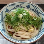 丸亀製麺 - ぶっかけうどん並(390円)