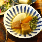 カエデナ - 季節の野菜と揚げ栗麩の抱き合わせ