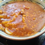 丸亀製麺 - トマたまカレーうどん（並）（小ライス付） 790円(税込)、海老天180円(税込)