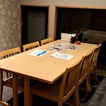 Sanukino Aji Shiogamaya - 個室テーブル席
