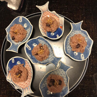 日本料理 幸庵 - おめでたい器の可愛いお赤飯。