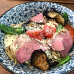 ラーメン イッケン - どんぶりの底から醤油香るタレと鶏脂！