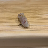 鮨処 つく田 - 足赤えびの昆布締め