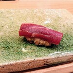すし いわお - 鮪赤身(塩釜産)