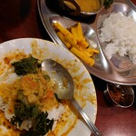 プルジャ ダイニング - 